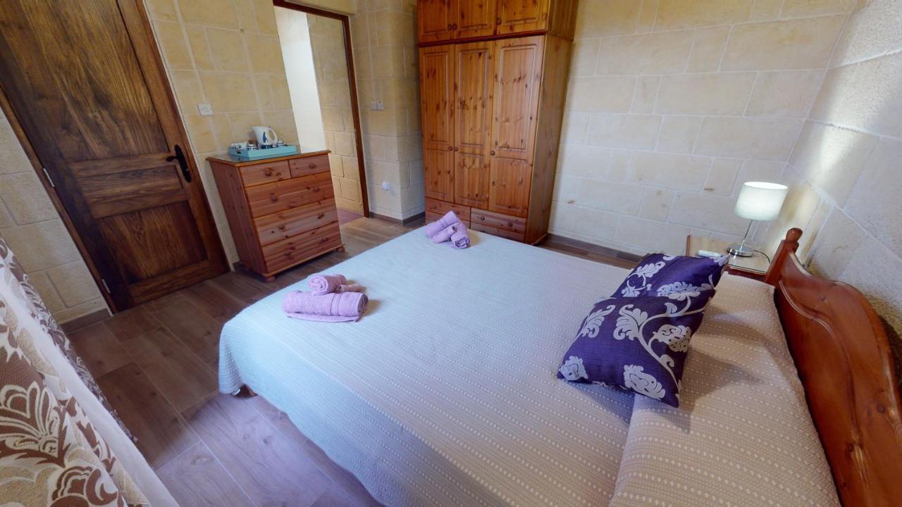 Qala Bed&Breakfast With Swimming Pool - Il-Wenniessa Buitenkant foto
