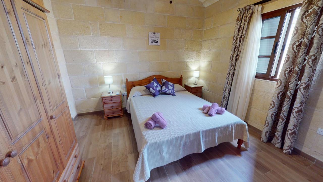 Qala Bed&Breakfast With Swimming Pool - Il-Wenniessa Bed and Breakfast Buitenkant foto