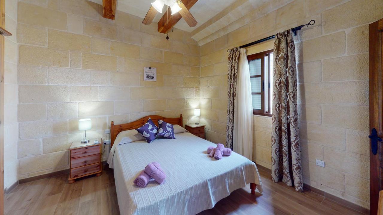 Qala Bed&Breakfast With Swimming Pool - Il-Wenniessa Bed and Breakfast Buitenkant foto