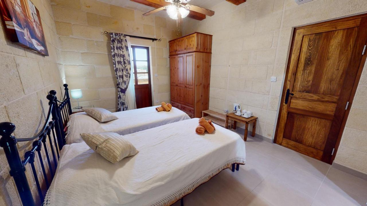Qala Bed&Breakfast With Swimming Pool - Il-Wenniessa Buitenkant foto